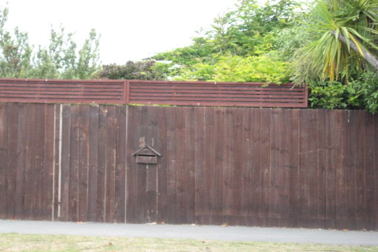 Photo of property in 51 Halsey Street, South New Brighton, Christchurch, 8062