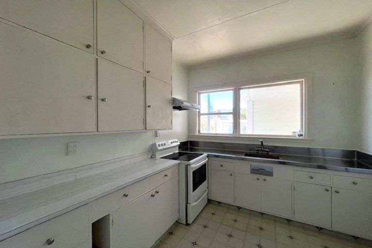 Photo of property in 185 Knights Road, Hutt Central, Lower Hutt, 5011