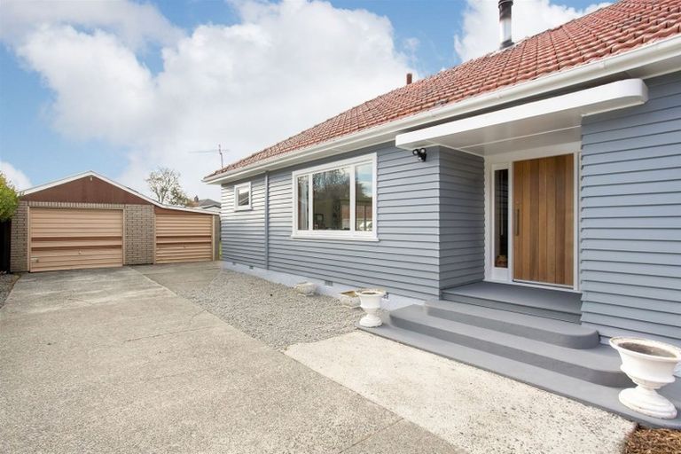 Photo of property in 13 Jennifer Street, Bryndwr, Christchurch, 8053