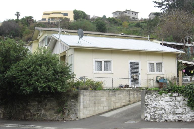 Photo of property in 28 Faraday Street, Hospital Hill, Napier, 4110