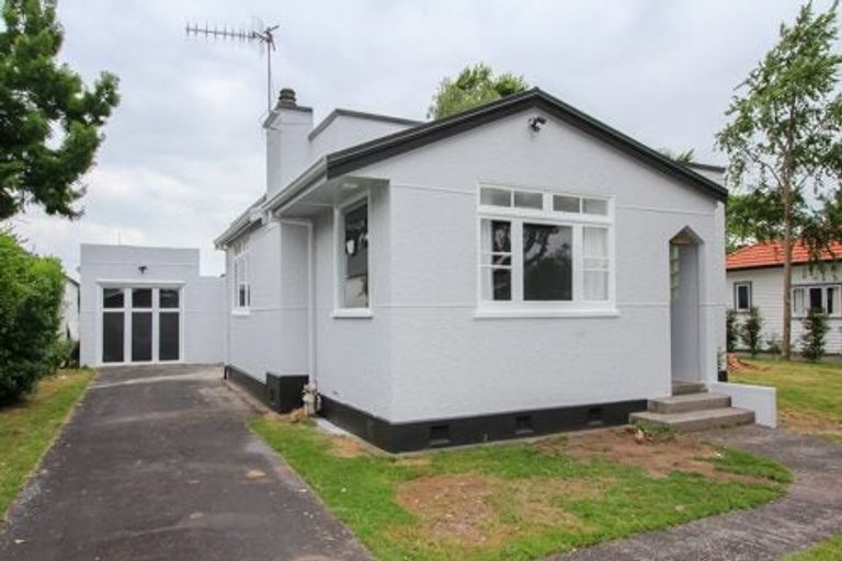 Photo of property in 11 Wilson Street, Hamilton East, Hamilton, 3216