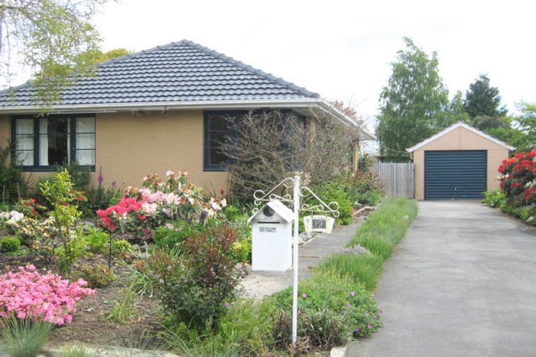 Photo of property in 19 Larch Place, Casebrook, Christchurch, 8051