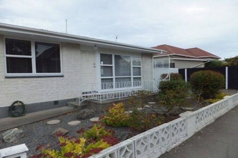 Photo of property in 1/1 Coles Place, St Albans, Christchurch, 8014