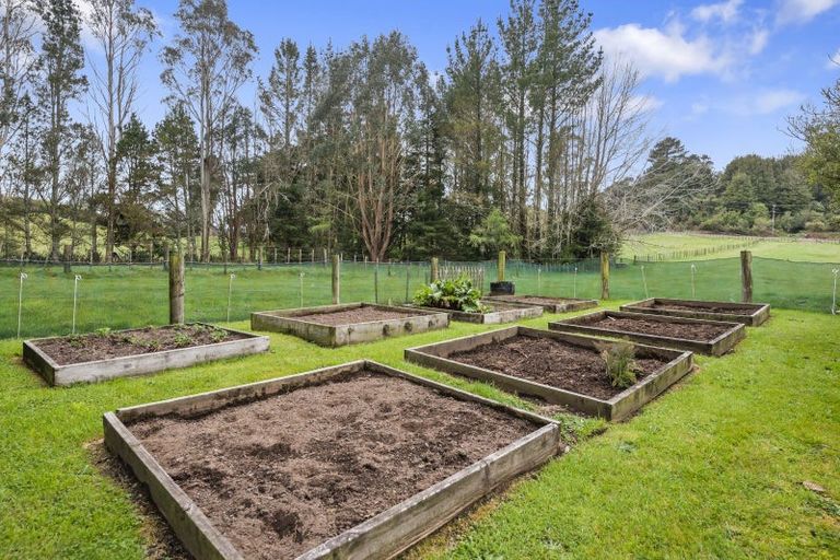 Photo of property in 24 Old State Mill Road, Mamaku, 3020