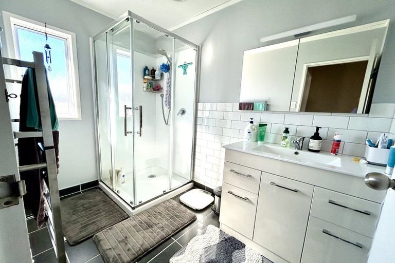 Photo of property in 5 Amber Place, Pukehangi, Rotorua, 3015