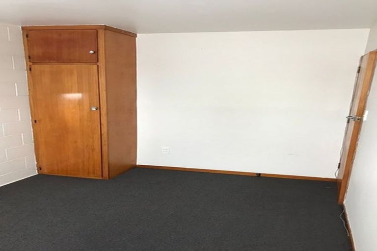 Photo of property in 2/14 Church Square, Addington, Christchurch, 8024