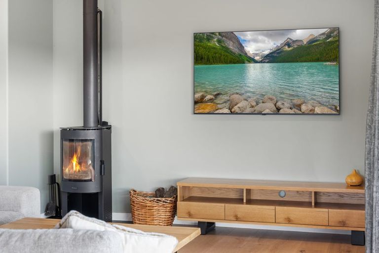 Photo of property in 19 Golf View Close, Fairhall, 7272