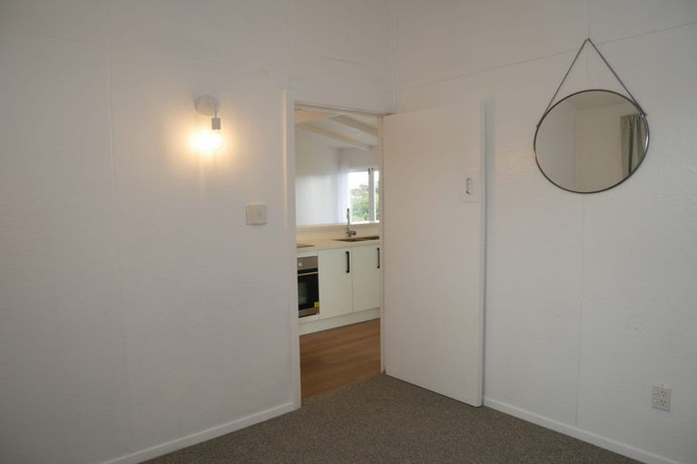 Photo of property in 25 Hemara Street, Waikanae Beach, Waikanae, 5036