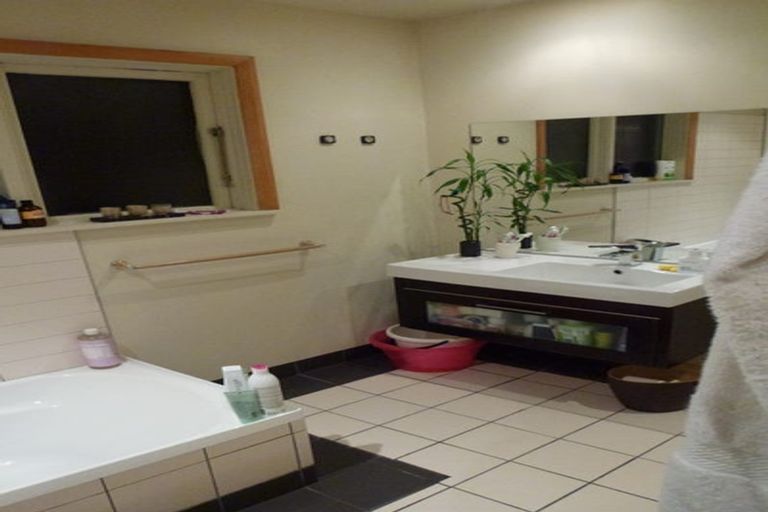 Photo of property in 20 Baden Road, Hataitai, Wellington, 6021