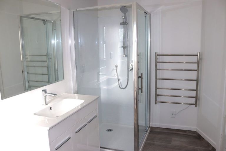 Photo of property in 9 Gibbs Road, Manurewa, Auckland, 2102