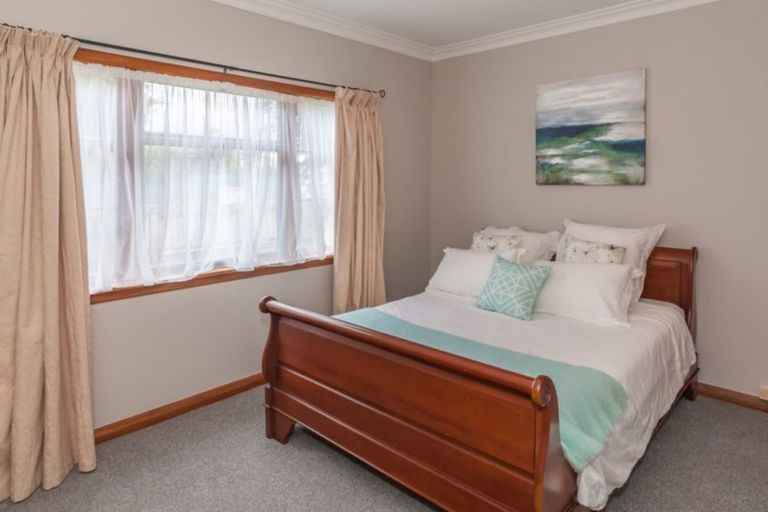 Photo of property in 44 Mckenzie Street, Levin, 5510