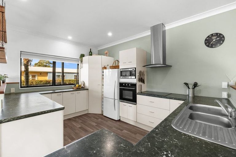 Photo of property in 24 Moir Street, Mangawhai, 0505