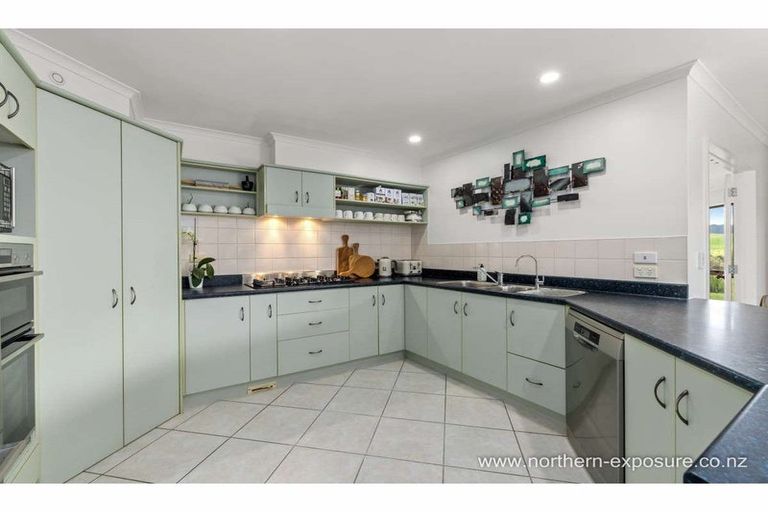 Photo of property in 621b Puketona Road, Haruru, 0204