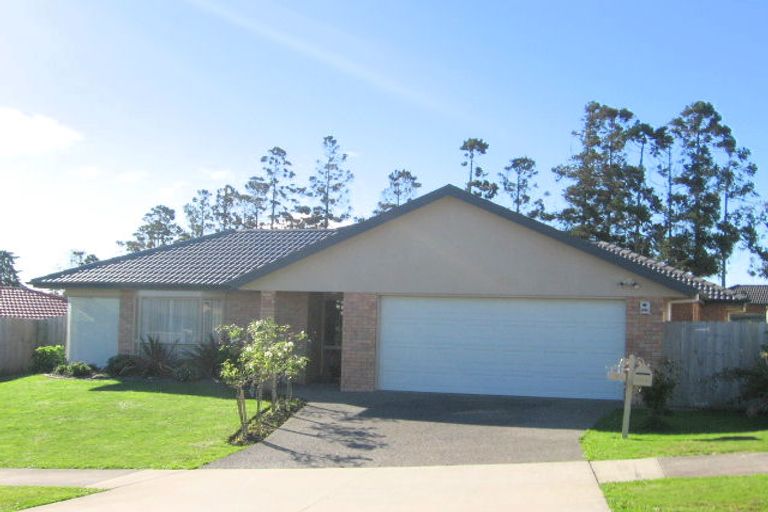 Photo of property in 3 Chelmsley Avenue, Henderson, Auckland, 0612