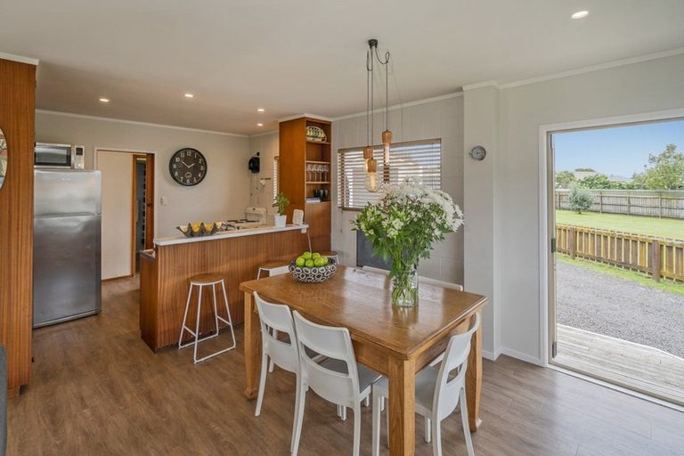 Photo of property in 73 Catherine Crescent, Whitianga, 3510