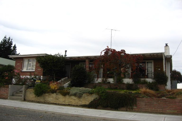 Photo of property in 1 Bedford Street, Tapanui, 9522