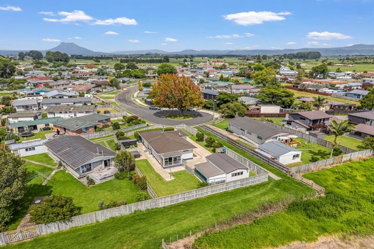 Photo of property in 21 Matipo Place, Edgecumbe, 3120