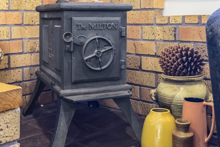 Photo of property in 25 Dalry Place, Mangere Bridge, Auckland, 2022