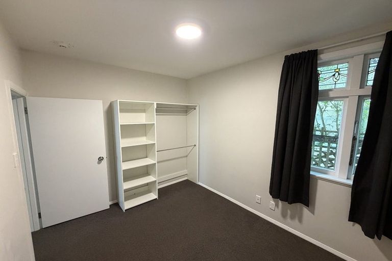 Photo of property in 4a Easdale Street, Kelburn, Wellington, 6012