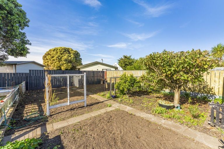 Photo of property in 244 Cornfoot Street, Castlecliff, Whanganui, 4501