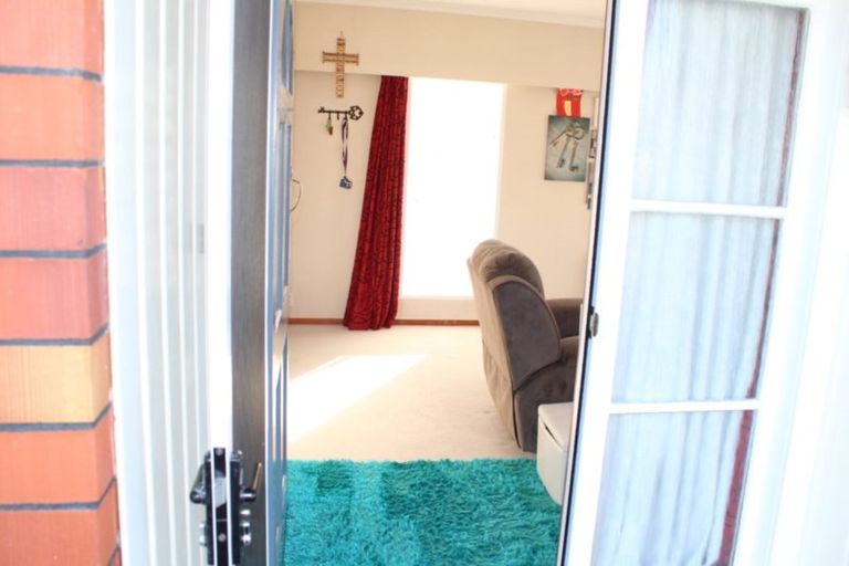 Photo of property in 112 Frankley Road, Frankleigh Park, New Plymouth, 4310