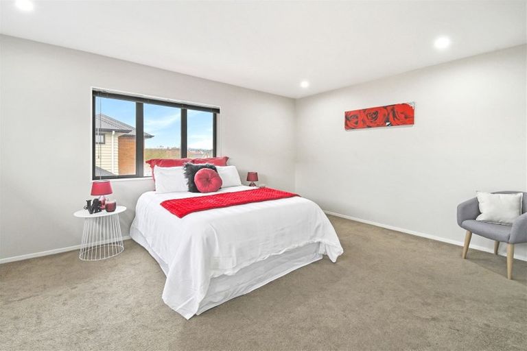 Photo of property in 53 Tarapiroe Avenue, Takanini, 2112