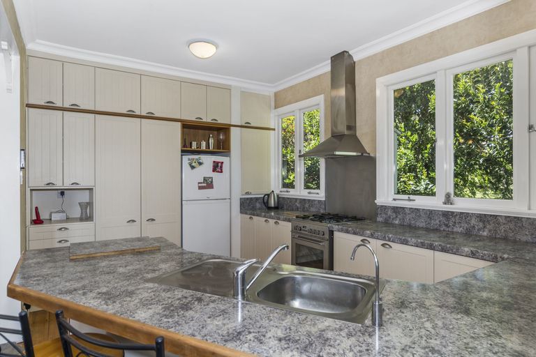 Photo of property in 4e Penny Place, Welcome Bay, Tauranga, 3175