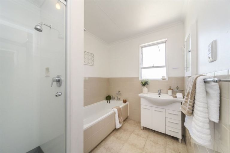 Photo of property in 9 Kaimanawa Street, Kelvin Grove, Palmerston North, 4414