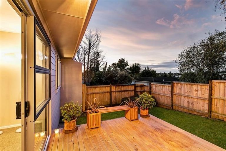 Photo of property in 4/101 Seymour Road, Sunnyvale, Auckland, 0612