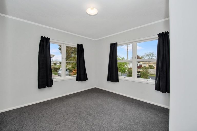 Photo of property in 23 Keats Crescent, Enderley, Hamilton, 3214