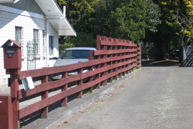 Photo of property in 8 Kamahi Place, Pukehangi, Rotorua, 3015