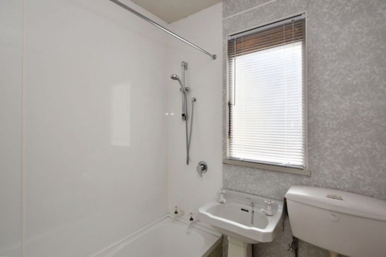 Photo of property in 6 Compton Street, Georgetown, Invercargill, 9812