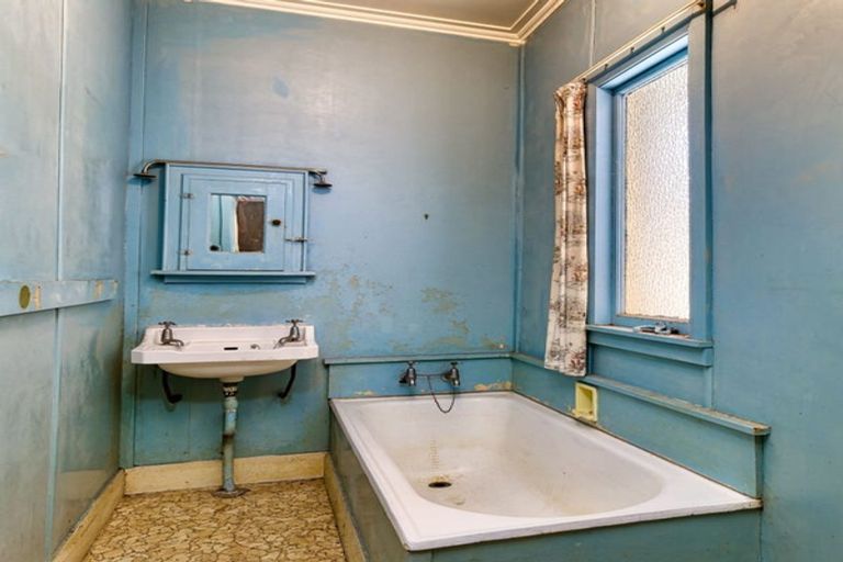 Photo of property in 26 Thompson Road, Bluff Hill, Napier, 4110