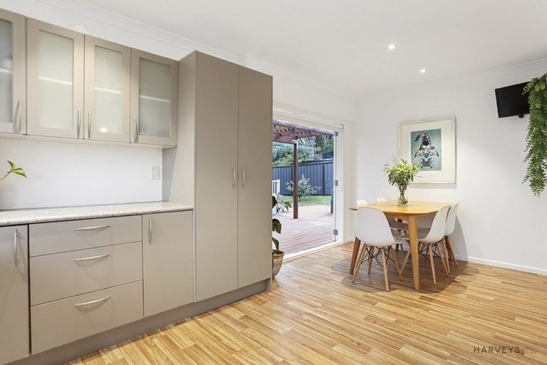 Photo of property in 18 Hilling Street, Titirangi, Auckland, 0604