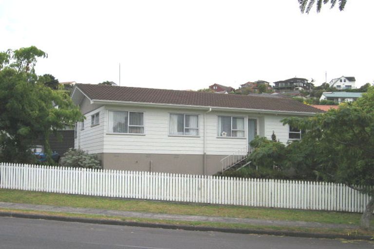 Photo of property in 82 West Harbour Drive, West Harbour, Auckland, 0618