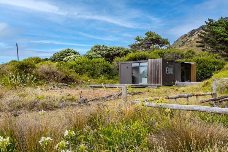 Photo of property in 1135 Mataikona Road, Mataikona, Tinui, 5889