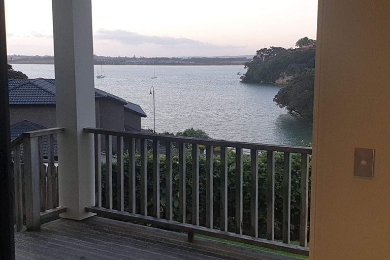 Photo of property in 89g Island Bay Road, Beach Haven, Auckland, 0626