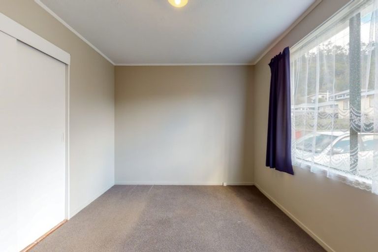 Photo of property in 1 Sunny Grove, Wainuiomata, Lower Hutt, 5014