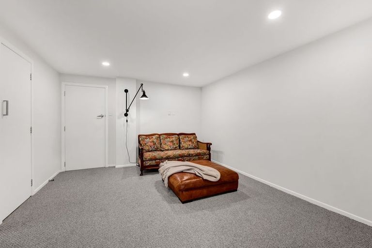 Photo of property in 185 Mangorei Road, Merrilands, New Plymouth, 4312