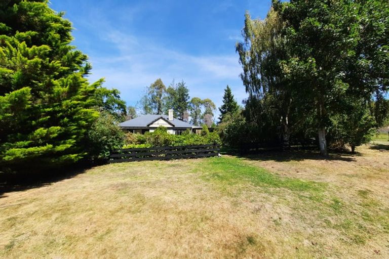 Photo of property in 29 Berwick Road, Clarendon, Outram, 9073