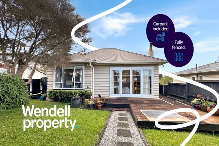 Photo of property in 36 Fairmount Road, Titirangi, Auckland, 0604