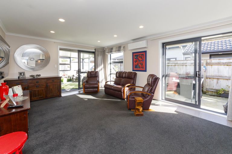 Photo of property in 11a Ward Street, Palmerston North, 4410