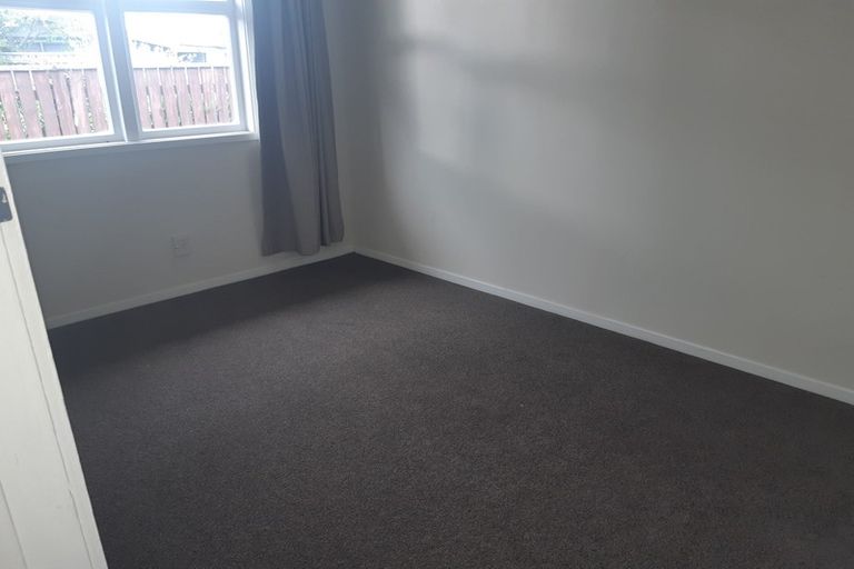 Photo of property in 9 Hardie Grove, Featherston, 5710