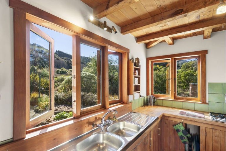 Photo of property in 9 Harmans Track, Little River, 7591