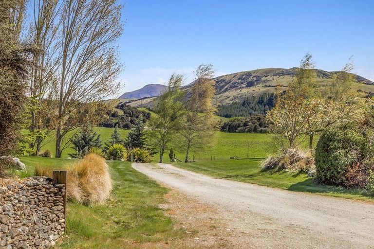 Photo of property in 99 Dublin Bay Road, Albert Town, Wanaka, 9382