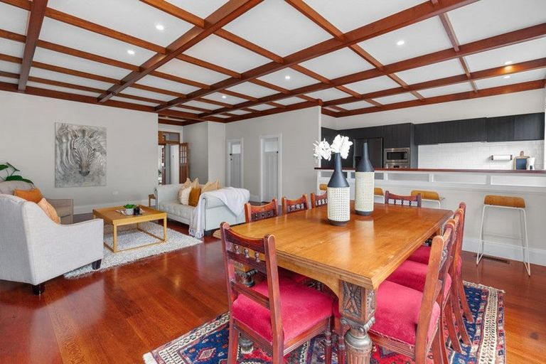 Photo of property in 24 Norwood Road, Bayswater, Auckland, 0622