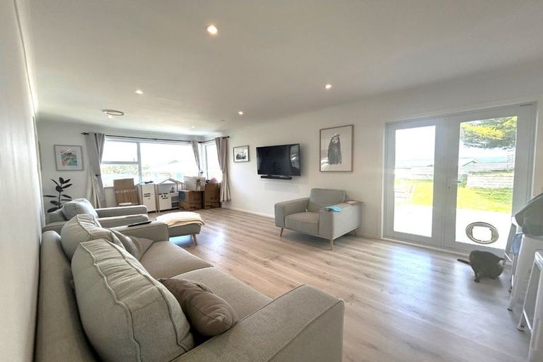 Photo of property in 29 Tirowhanga Road, Paremata, Porirua, 5024