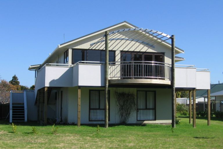 Photo of property in 74 Oyster Drive, Cooks Beach, Whitianga, 3591