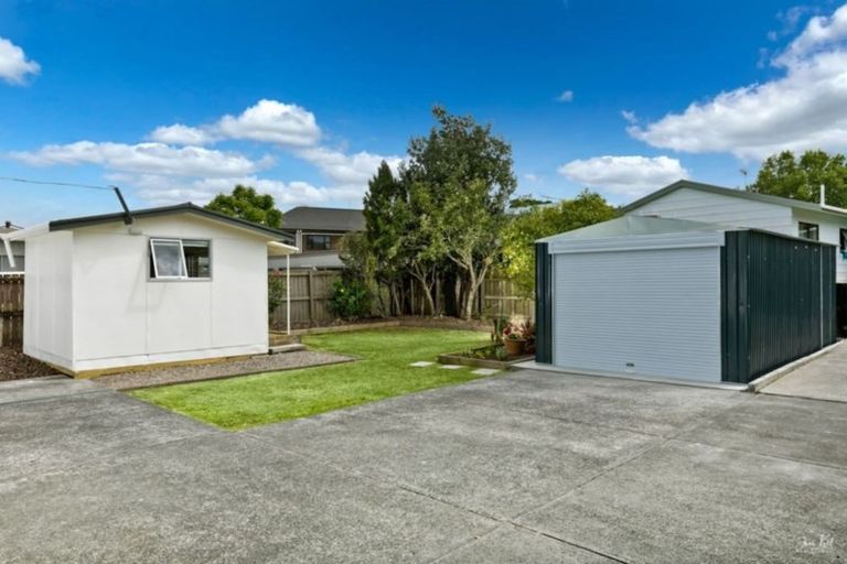 Photo of property in 23 Zealandia Road, Manly, Whangaparaoa, 0930