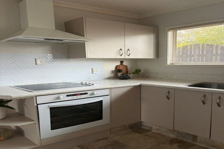 Photo of property in 41 Wesley Avenue, Frankleigh Park, New Plymouth, 4310